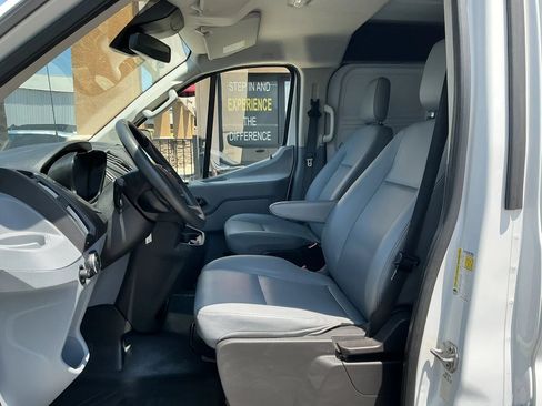 Used 2018 Ford Transit 250 148 Low Roof RWD image 9