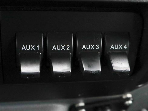 Used 2016 Ford F650 2WD Crew Cab Super Duty image 34