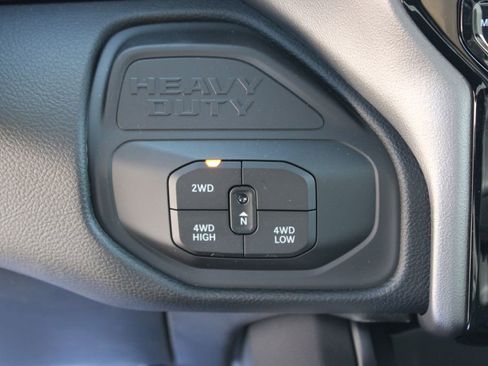 New 2026 RAM 3500 Big Horn AWD/4WD image 19