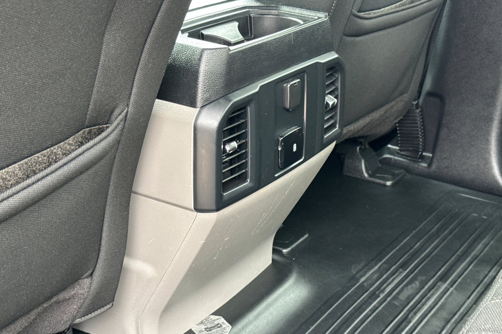 Used 2018 Ford F150 4x4 SuperCrew image 15