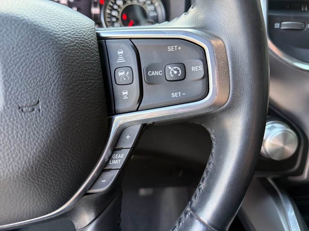 Used 2023 RAM 1500 Laramie AWD/4WD image 16