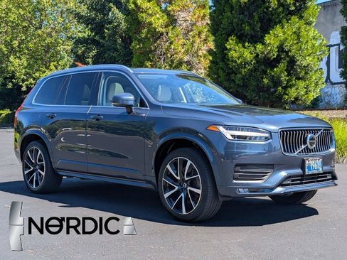 Used 2020 Volvo XC90 T6 Momentum w/ Protection Package Premier AWD/4WD image 1