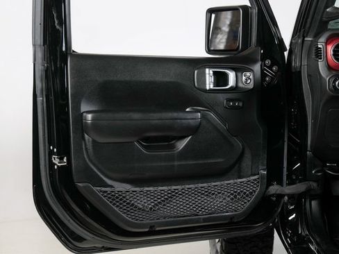 Used 2023 Jeep Wrangler Unlimited Rubicon AWD/4WD image 30