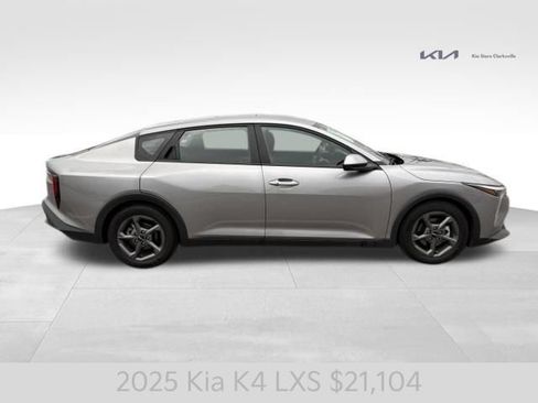 Certified 2025 Kia K4 FWD image 9