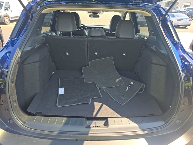Used 2026 Nissan Kicks SR AWD/4WD image 16