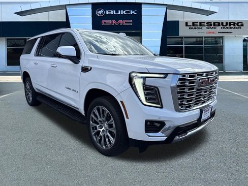 Used 2025 GMC Yukon XL Denali AWD/4WD image 1
