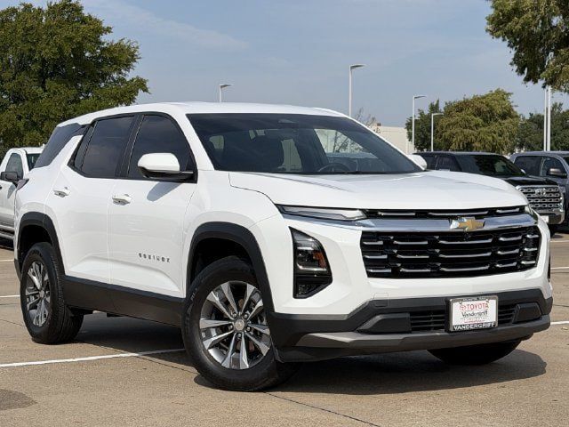 Used 2025 Chevrolet Equinox LT w/ Safety and Technology Package FWD image 2