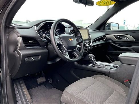 Used 2023 Chevrolet Traverse LT FWD image 8