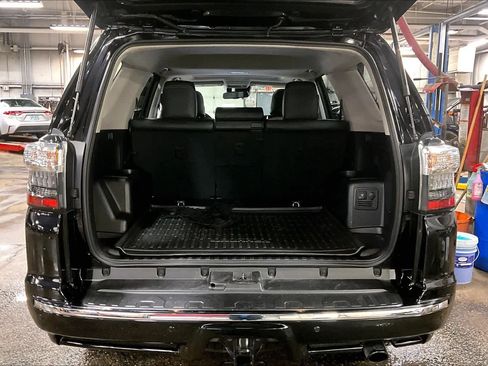 Used 2024 Toyota 4Runner Limited image 31