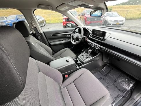 Used 2025 Honda CR-V LX image 32