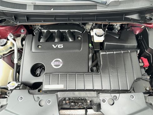 Used 2011 Nissan Murano SV AWD/4WD image 27