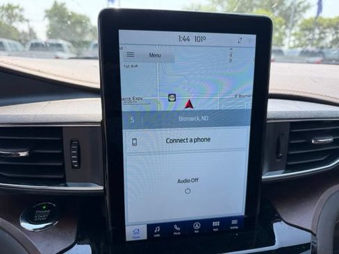 Certified 2021 Ford Explorer King Ranch w/ Premium Technology Package AWD/4WD image 18
