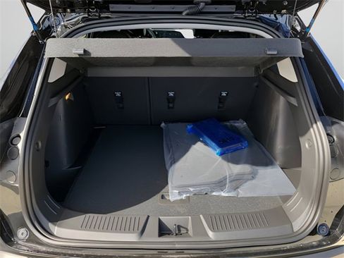 New 2026 Chevrolet Trax LT w/ Driver Confidence Package image 28