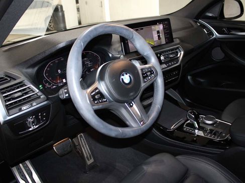 Certified 2023 BMW X4 xDrive30i w/ M Sport Package image 12