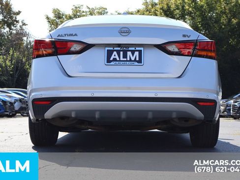 Used 2024 Nissan Altima 2.5 SV FWD image 6