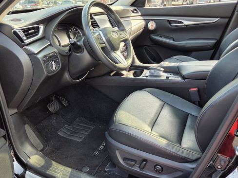 Used 2023 INFINITI QX50 Luxe FWD image 13