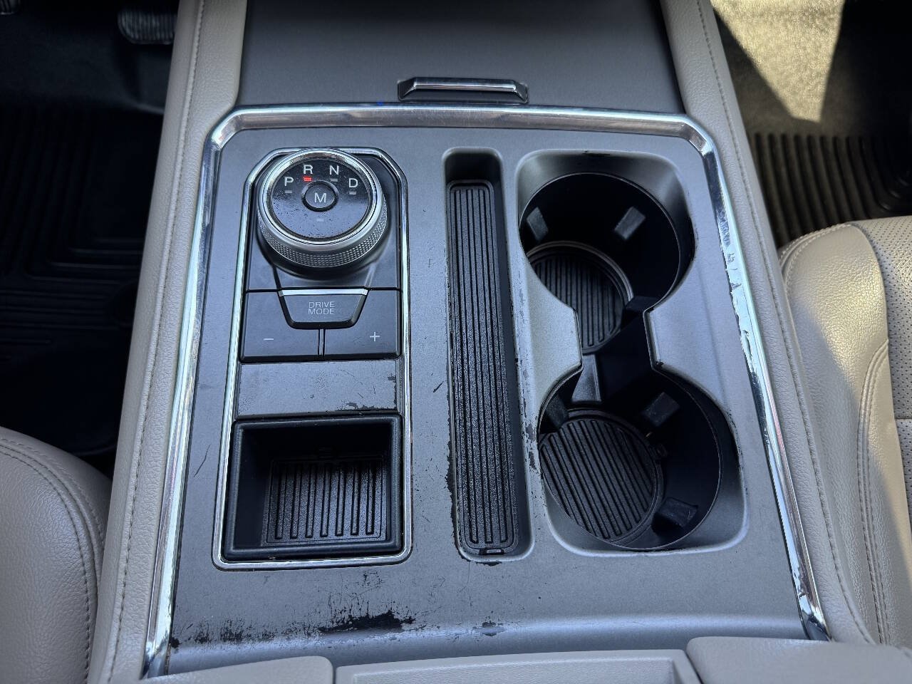 Used 2019 Ford Expedition Max XLT w/ Equipment Group 202A RWD image 27