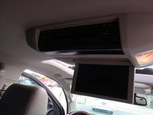 Used 2012 Toyota Sequoia Platinum AWD/4WD image 29