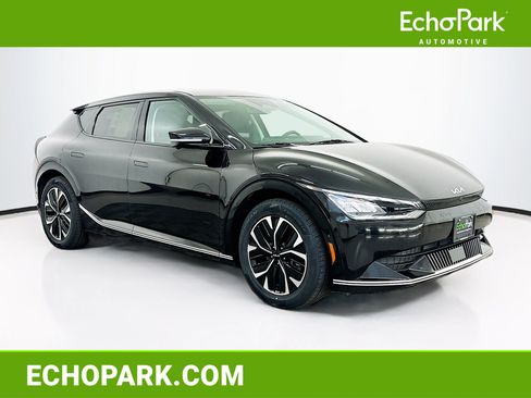 Used 2024 Kia EV6 Wind w/ Wind Technology Package AWD/4WD image 1