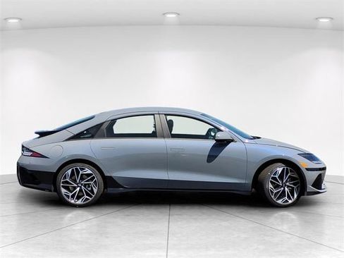 New 2025 Hyundai Ioniq 6 SEL image 4