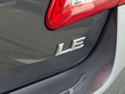 Used 2011 Toyota Camry LE w/ LE Extra-Value Pkg image 30