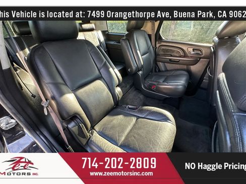 Used 2013 Cadillac Escalade Premium AWD/4WD image 29