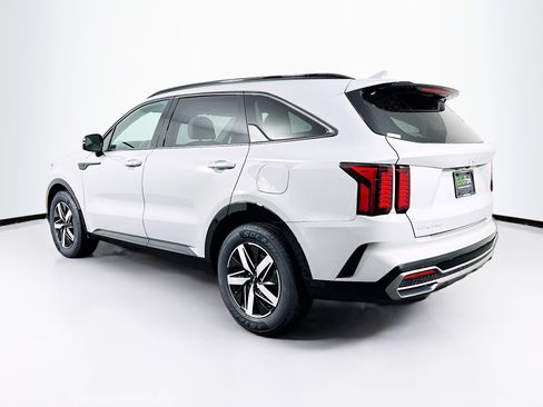 Used 2023 Kia Sorento EX w/ Panoramic Sunroof Package FWD image 5