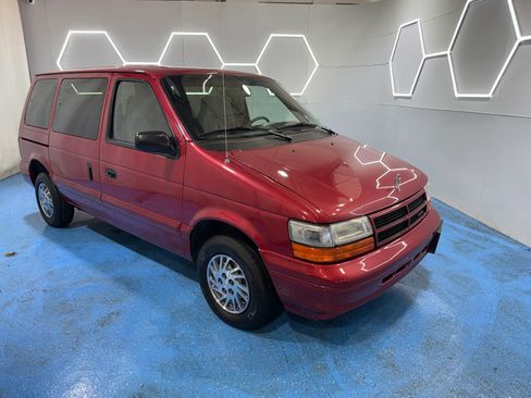 Used 1995 Dodge Caravan Minivan image 53