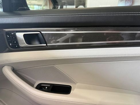 Used 2018 Porsche Panamera 4S w/ Sport Package image 30