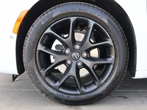 New 2026 Chrysler Pacifica Select w/ S Appearance Package FWD image 6