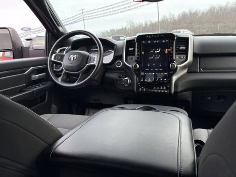 Used 2024 RAM 2500 Big Horn w/ Safety Group image 27
