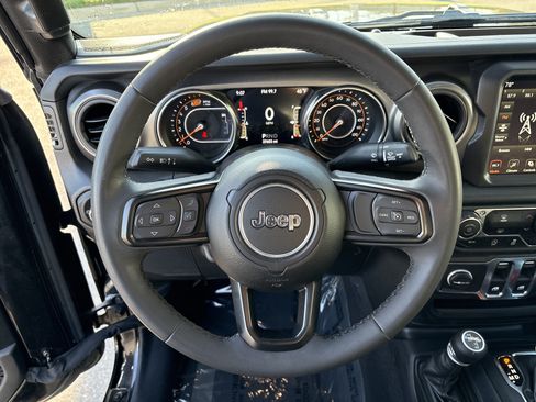 Used 2023 Jeep Wrangler Sport AWD/4WD image 20