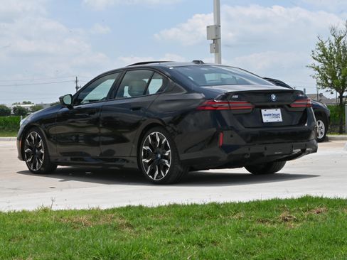 Certified 2024 BMW i5 M60 AWD/4WD image 7