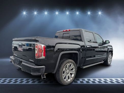 Used 2018 GMC Sierra 1500 Denali w/ Denali Ultimate Package image 3
