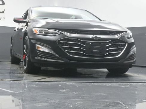 Used 2024 Chevrolet Malibu LT image 3