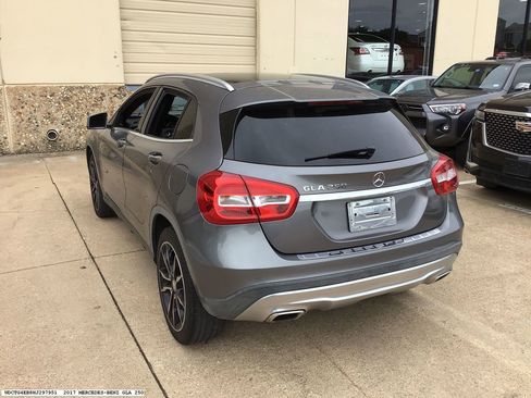 Used 2017 Mercedes-Benz GLA 250 image 4