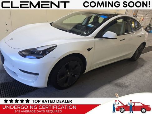Used 2023 Tesla Model 3 Standard Range image 1