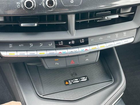 Used 2024 Cadillac CT4 Luxury image 40