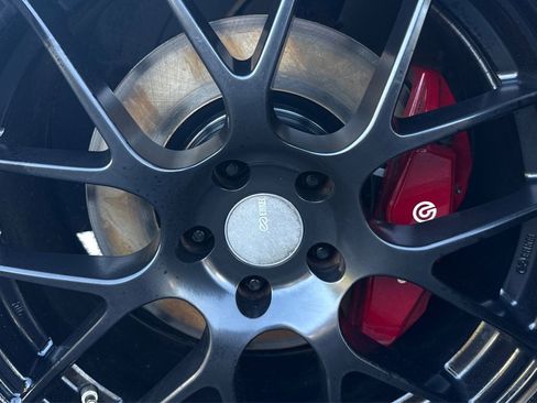 Used 2013 Hyundai Genesis 3.8 RWD image 40