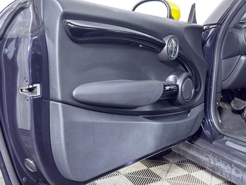 Used 2021 MINI Cooper SE w/ 8.8" Touchscreen Nav Package FWD image 25