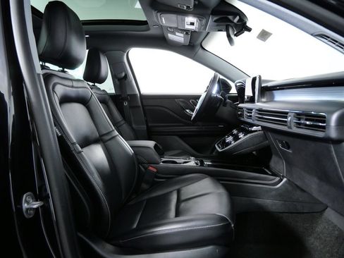 Certified 2022 Lincoln Corsair AWD w/ Premium Package image 11
