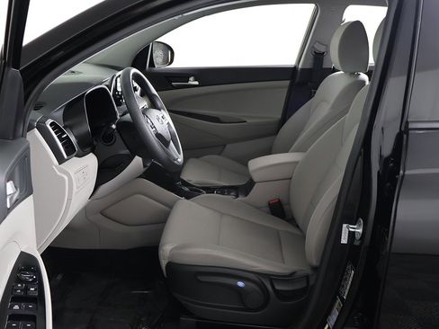 Used 2019 Hyundai Tucson SE image 21