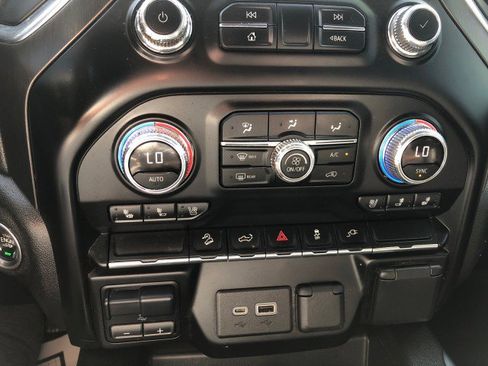 Used 2021 GMC Sierra 1500 AT4 image 16