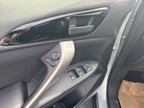 New 2026 Mitsubishi Eclipse Cross ES image 13