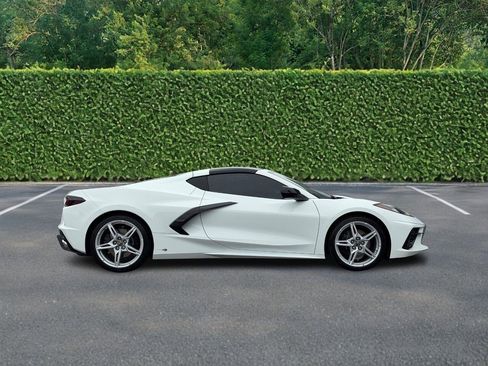 Used 2020 Chevrolet Corvette Stingray Coupe w/ 1LT RWD image 2