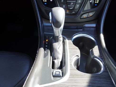 Used 2016 Buick Envision Premium image 37