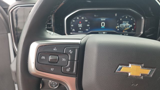 Used 2025 Chevrolet Silverado 2500 LT w/ Convenience Package AWD/4WD image 9