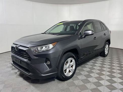 Certified 2019 Toyota RAV4 XLE w/ Convenience Package AWD/4WD image 3