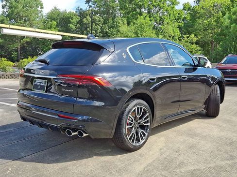 New 2025 Maserati Grecale GT image 12