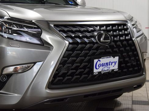 Used 2022 Lexus GX 460 Premium w/ Premium Package AWD/4WD image 13